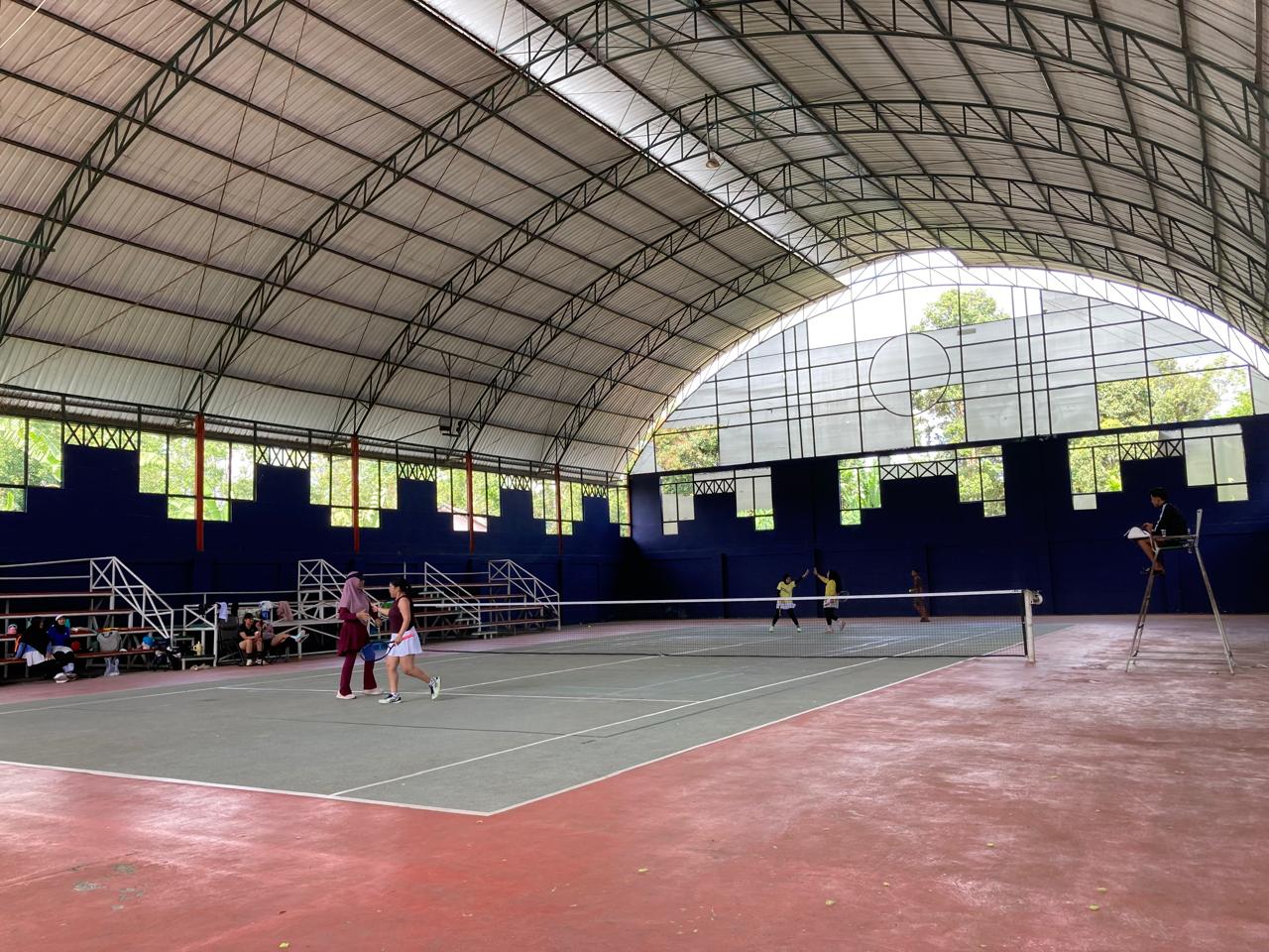Lapangan Kayu Ara